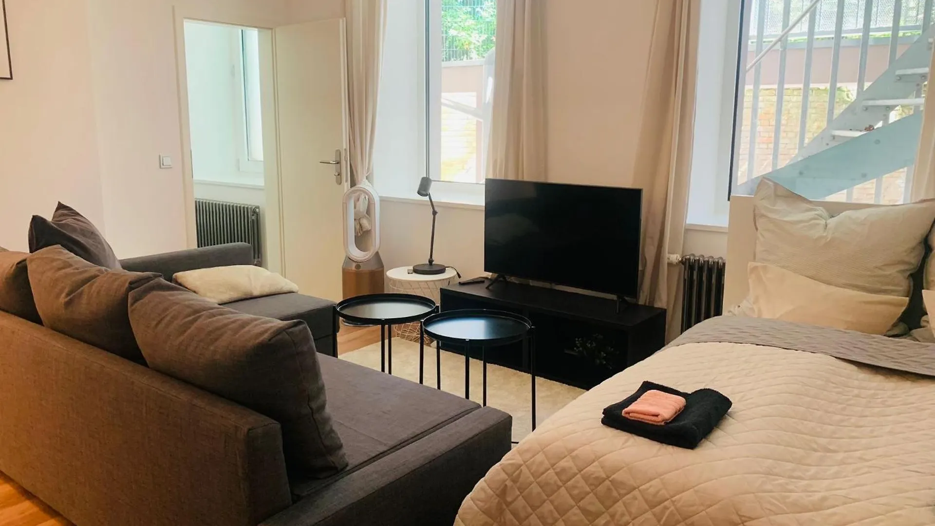 Red Stone Apartments Central Berlin